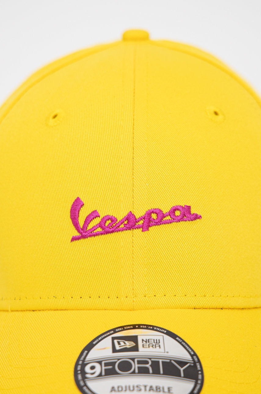 

Хлопковая кепка New Era цвет жёлтый с аппликацией