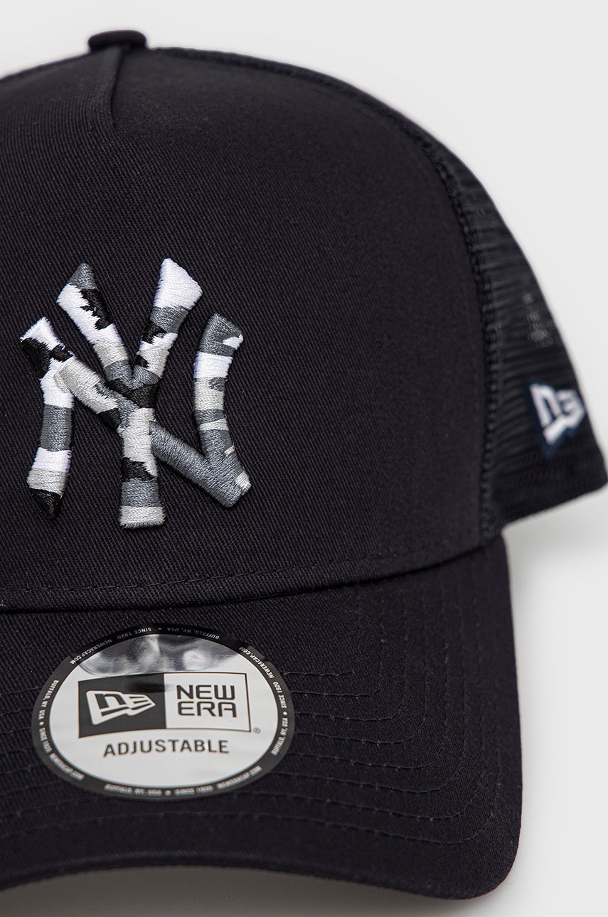 

Кепка New Era колір синій з аплікацією
