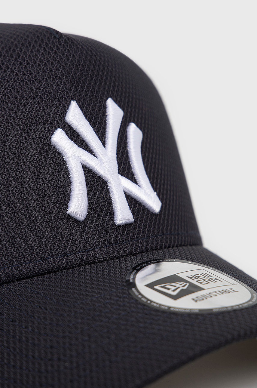 

Кепка New Era колір синій з аплікацією