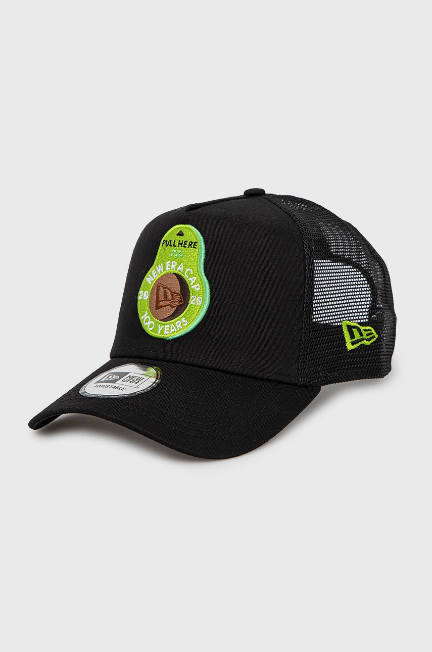 

Шапка New Era в черно с апликация, Черен