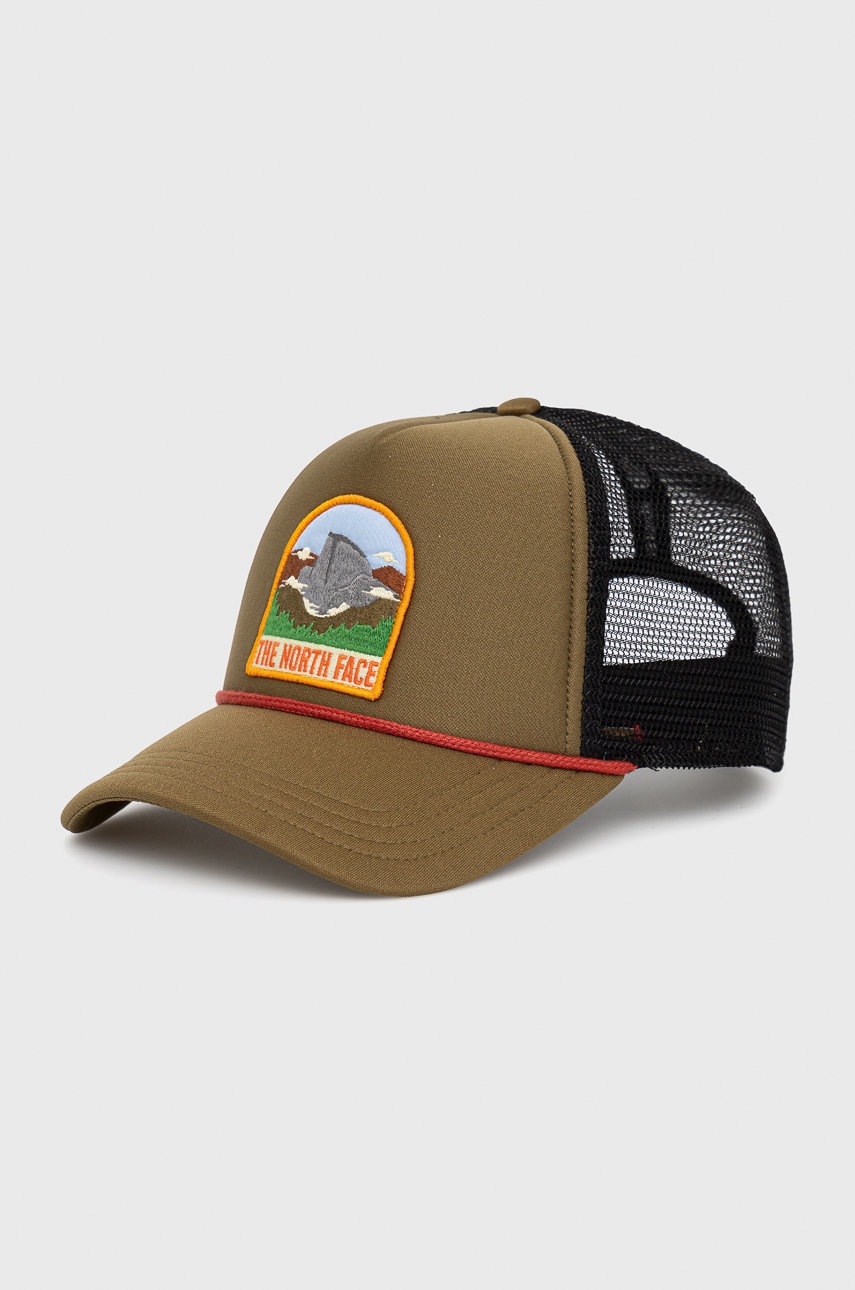 

Шапка с козирка The North Face Valley Trucker в зелено с апликация, Зелен