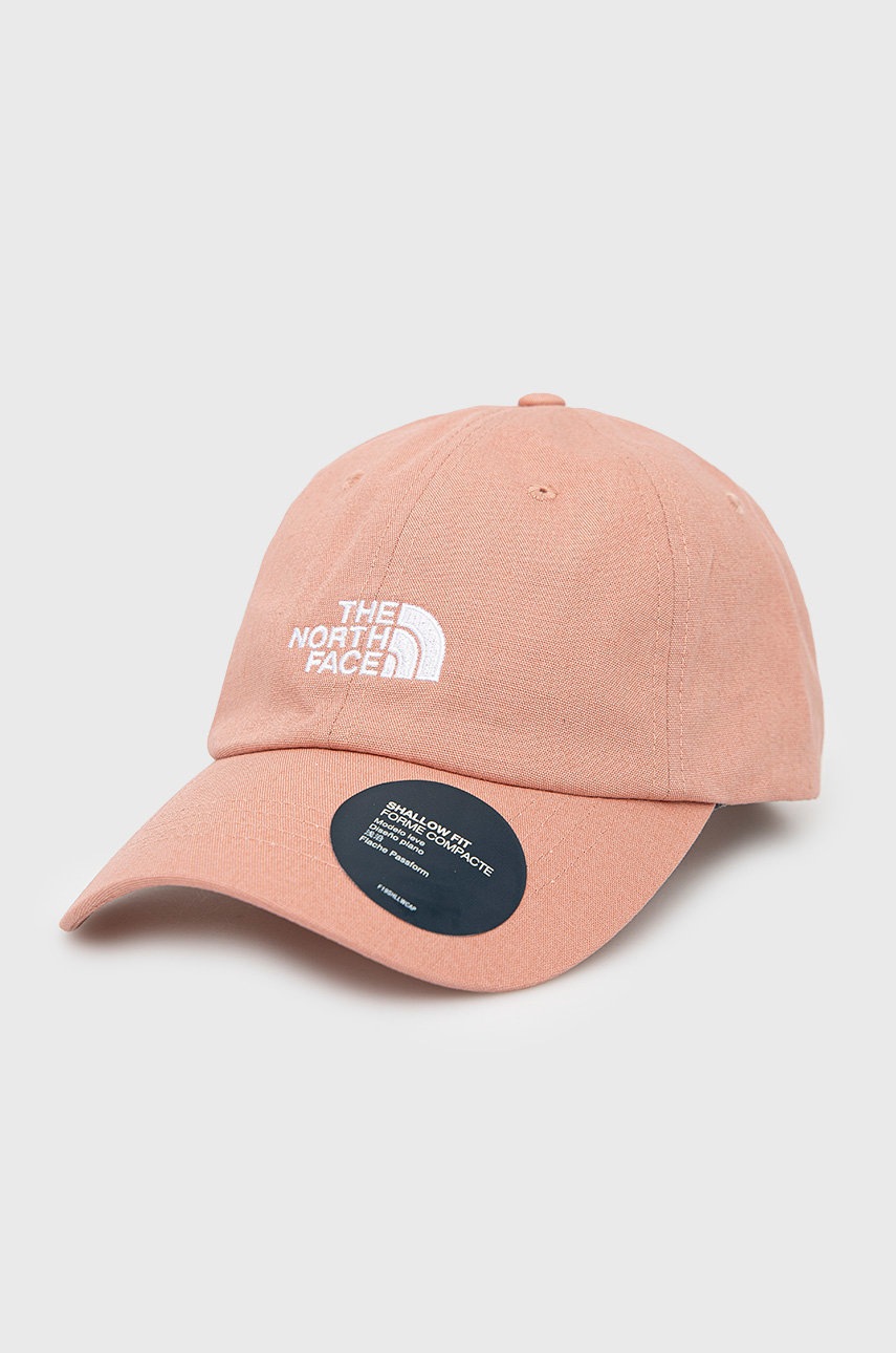 

Памучна шапка The North Face в розово с апликация, Розов