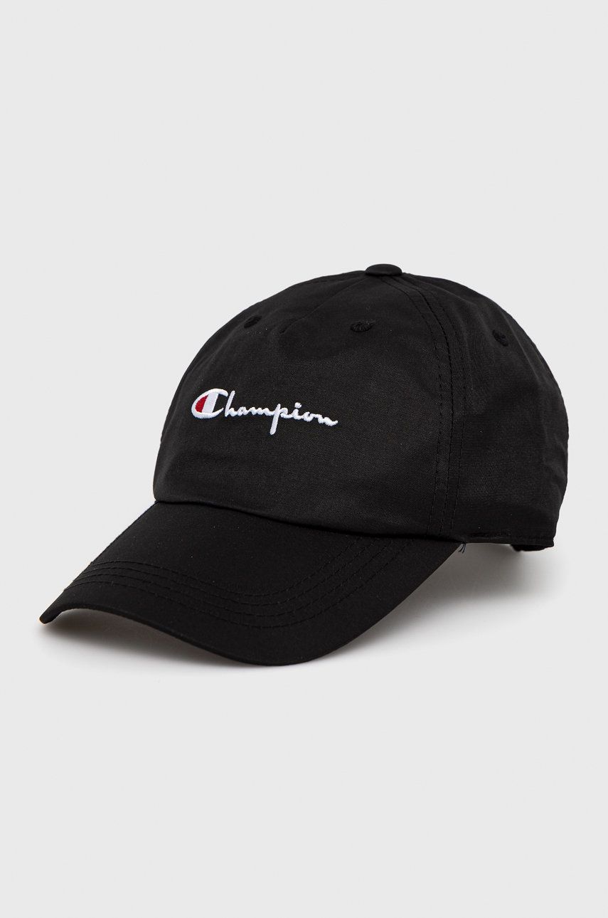 Champion czapka kolor czarny z aplikacją
