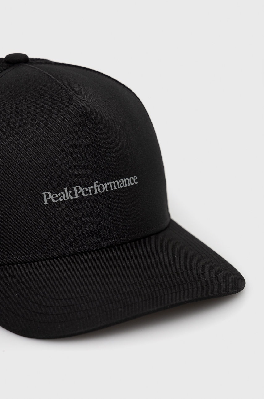 

Кепка Peak Performance колір чорний з принтом