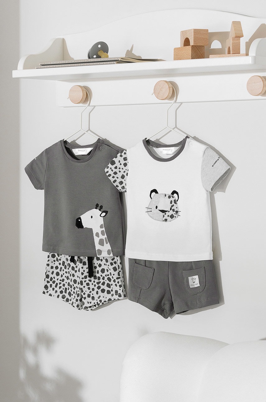 

Комплект за бебета Mayoral Newborn в сиво, Сив