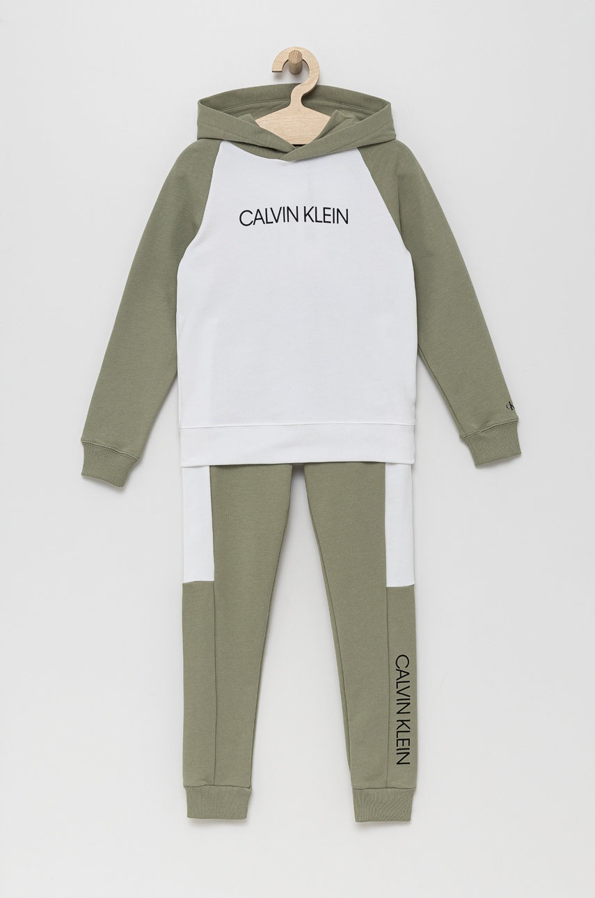 

Детски памучен анцуг Calvin Klein Jeans в зелено, Зелен