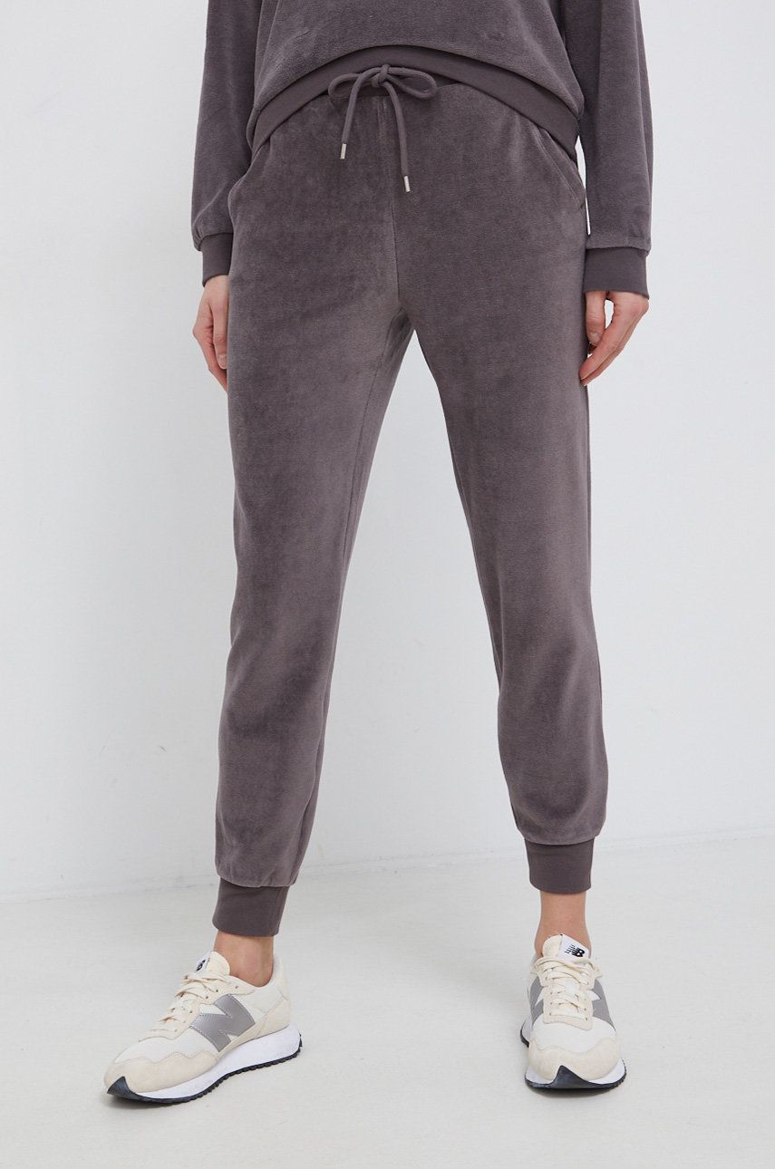 GAP Pantaloni femei, culoarea gri, material neted answear.ro imagine noua 2022