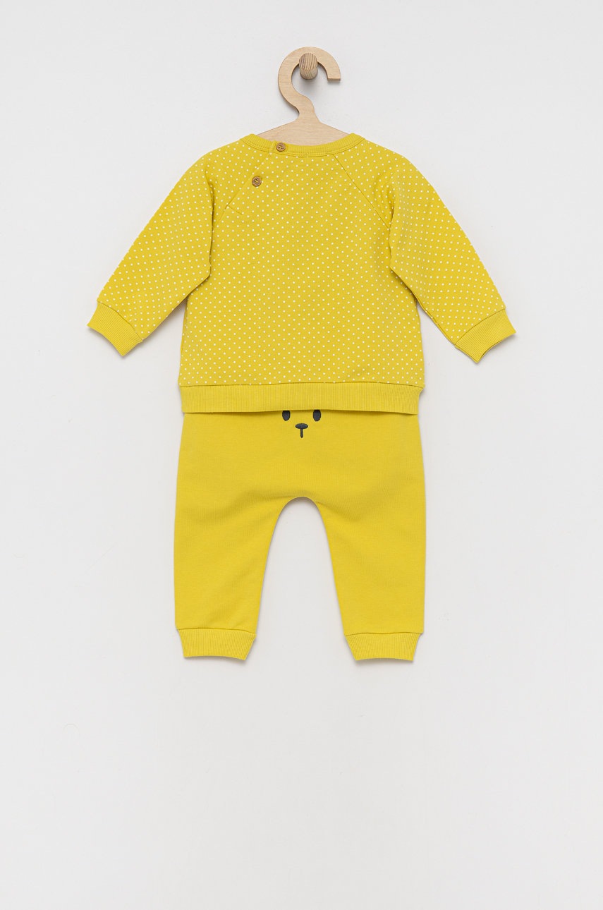 

Детский спортивный костюм United Colors of Benetton цвет жёлтый