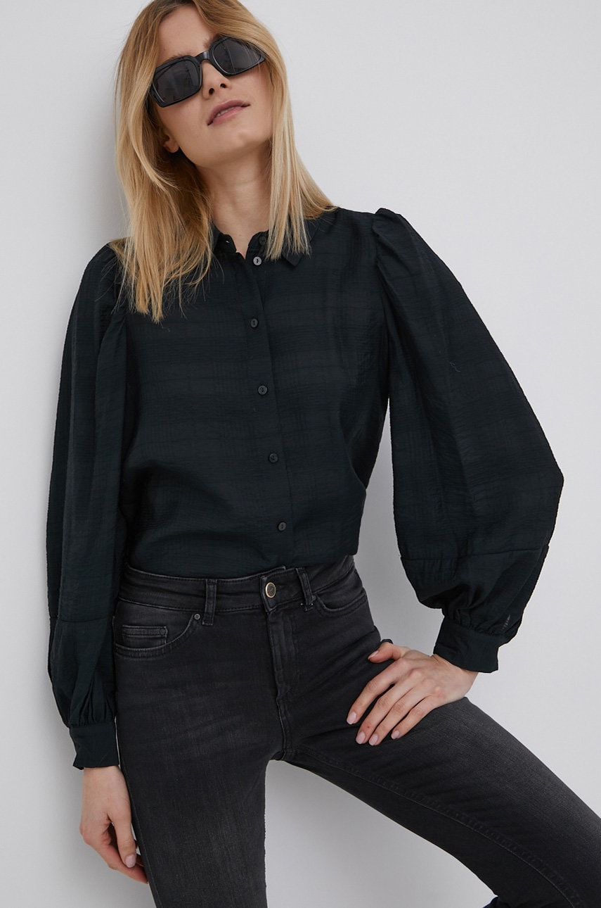 Vero moda camasa femei, culoarea negru, cu guler clasic, regular
