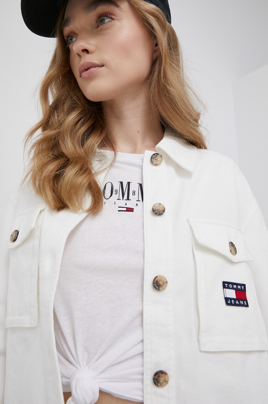 

Памучна риза Tommy Jeans дамска в бяло със свободна кройка с класическа яка, Бял