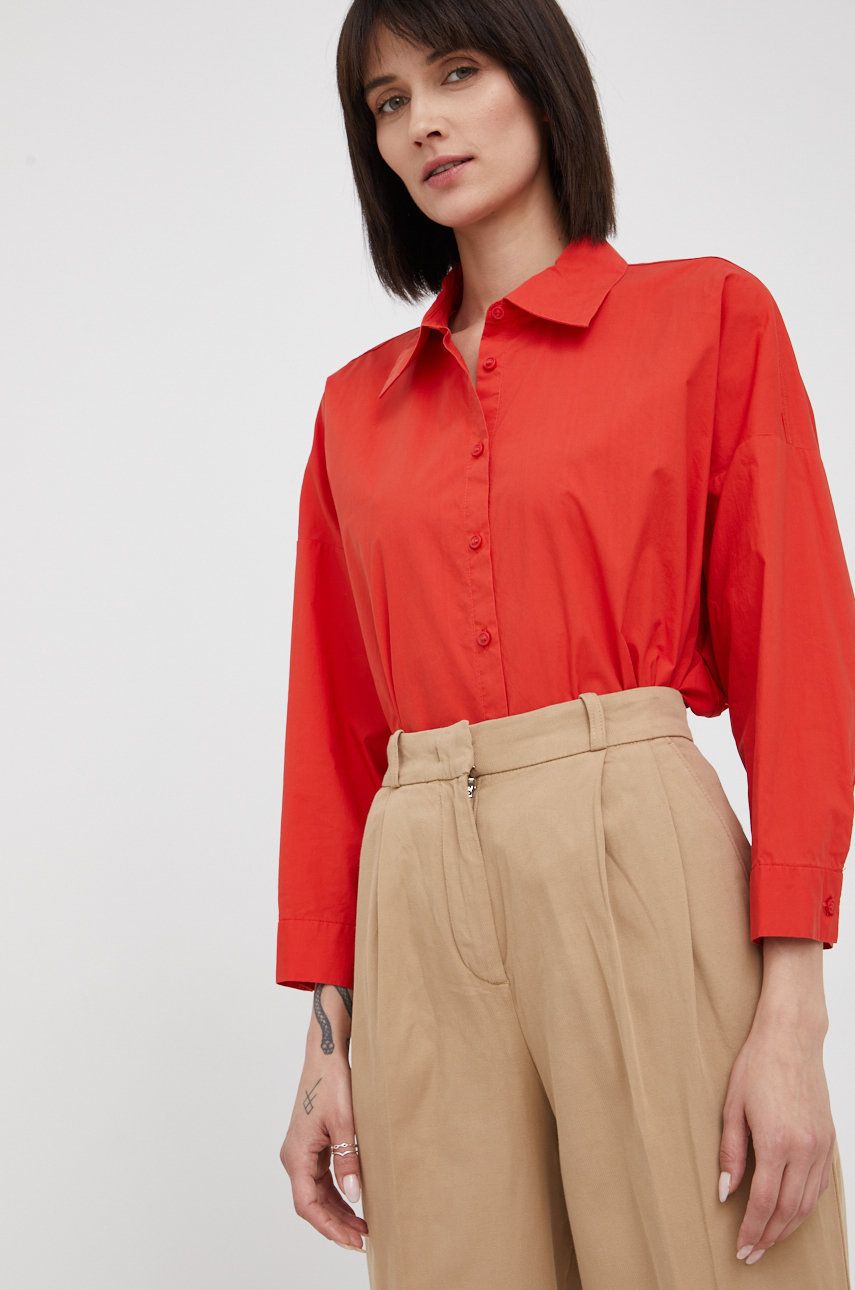 Košile Sisley červená barva, relaxed, s klasickým límcem - červená -  100% Bavlna