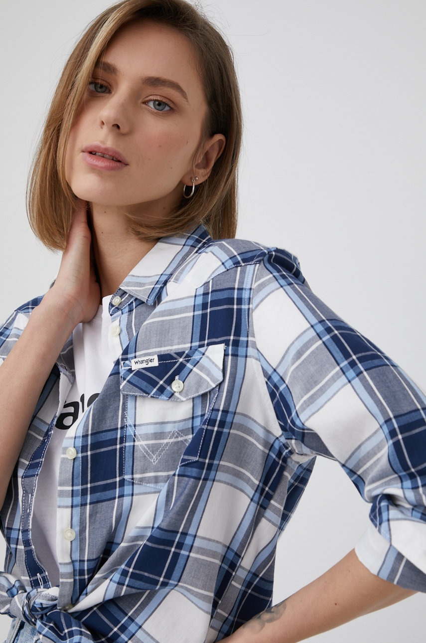 

Памучна риза Wrangler дамска със стандартна кройка с класическа яка, Син