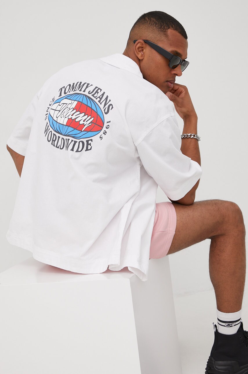 Tommy jeans camasa din bumbac barbati, culoarea alb, relaxed