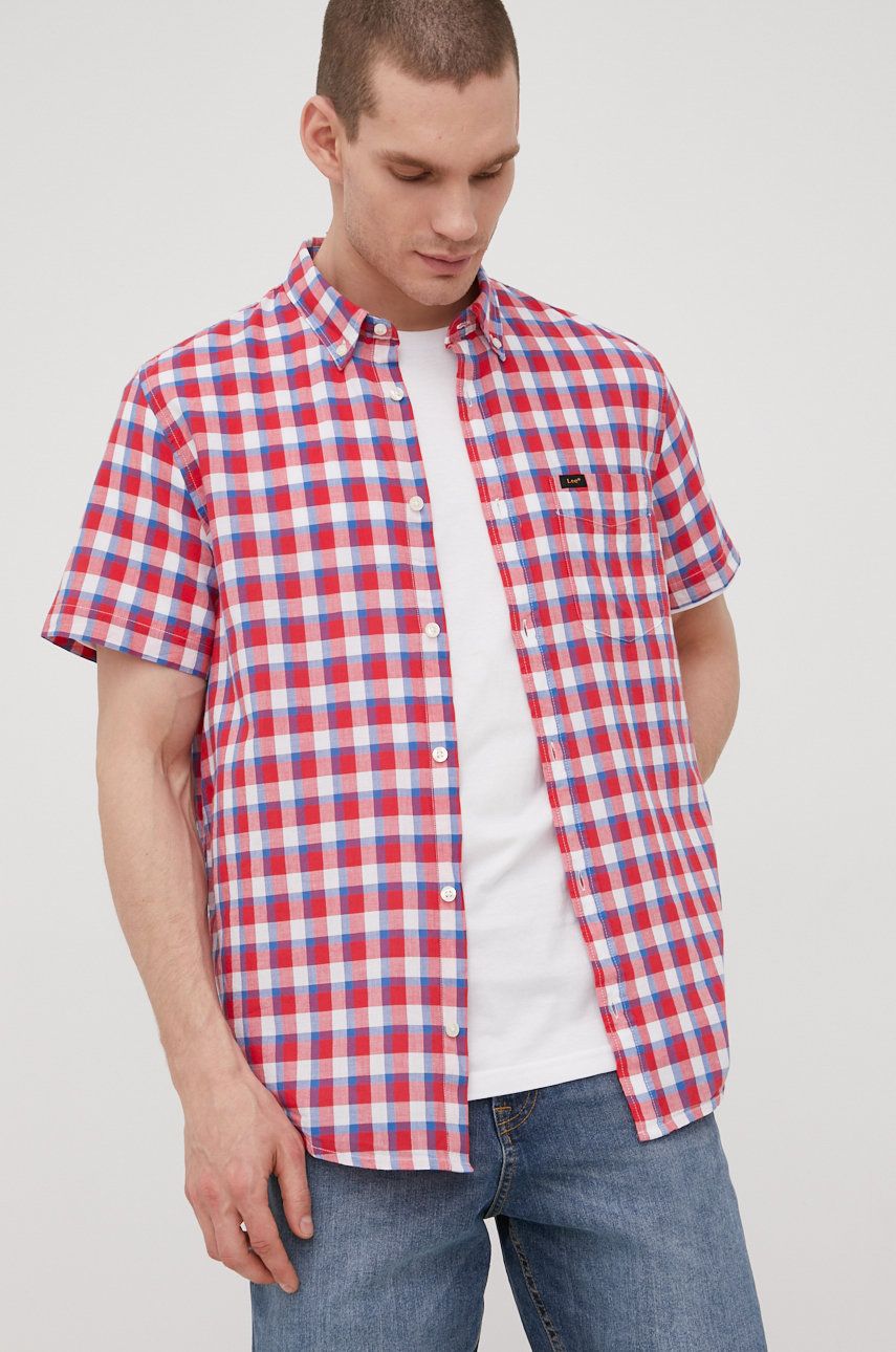 Lee camasa din bumbac barbati, culoarea rosu, cu guler button-down, regular 2023 ❤️ Pret Super answear imagine noua 2022