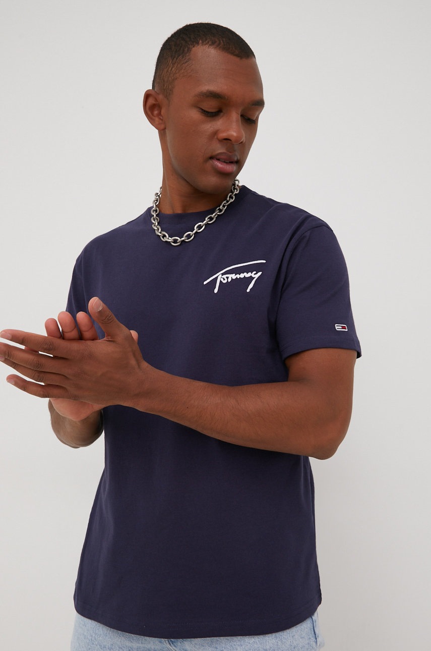 

Памучна тениска Tommy Jeans в тъмносиньо с апликация, Тъмносин