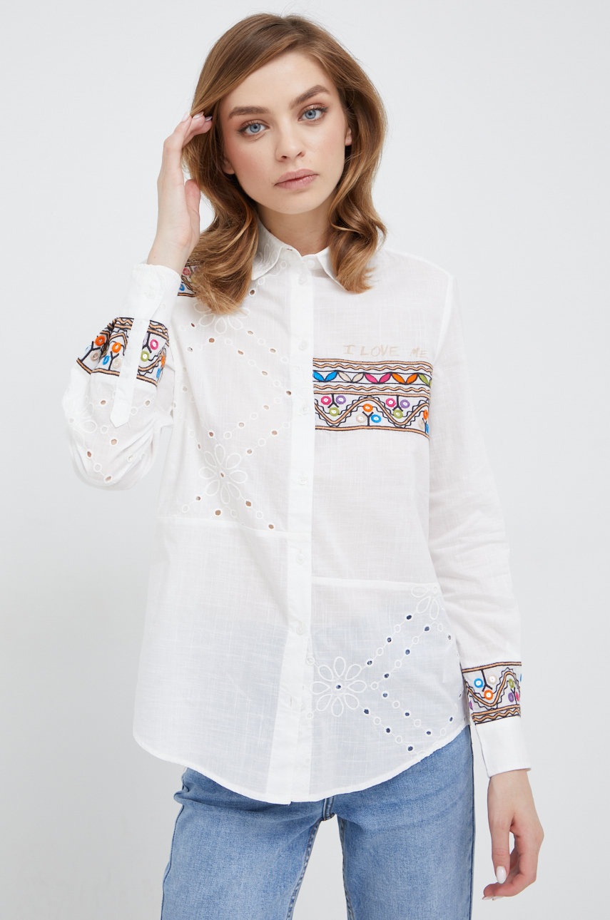 

Хлопковая рубашка Desigual цвет белый relaxed классический воротник