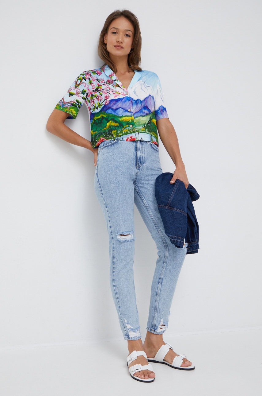 

Рубашка Desigual женская relaxed классический воротник