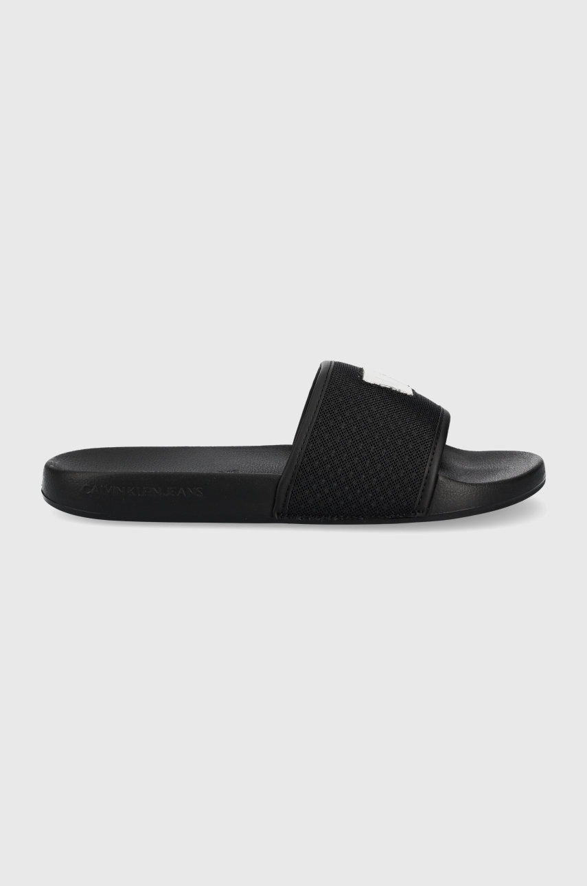 

Чехли Calvin Klein Jeans дамско в черно, Черен