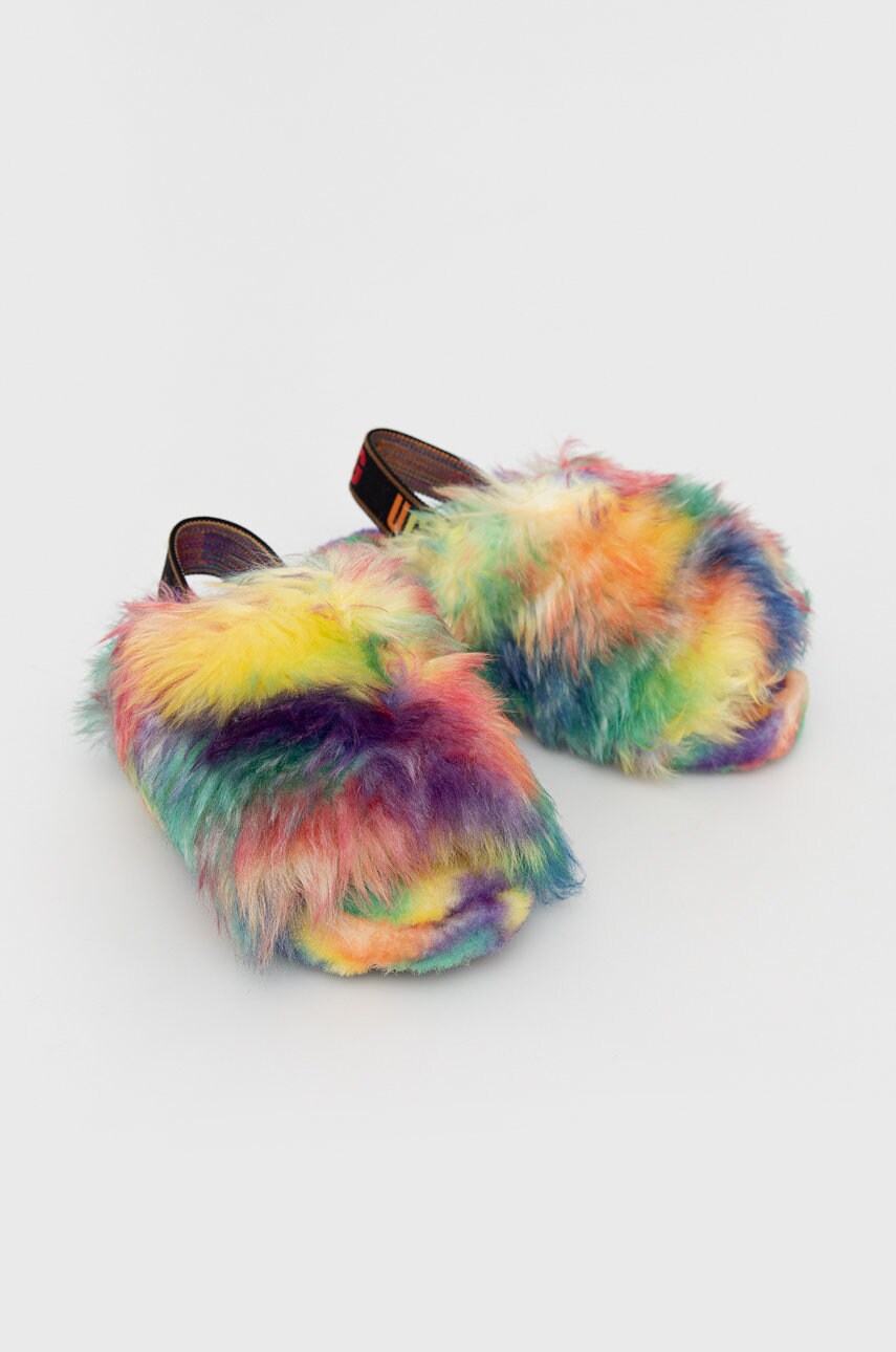 

Шерстяные тапочки UGG Fluff Yeah Pride