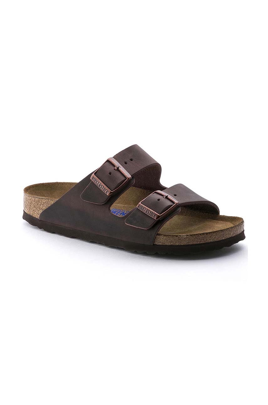 Δερμάτινες παντόφλες Birkenstock Arizona γυναικείες, χρώμα: καφέ, 452763 φωτογραφία