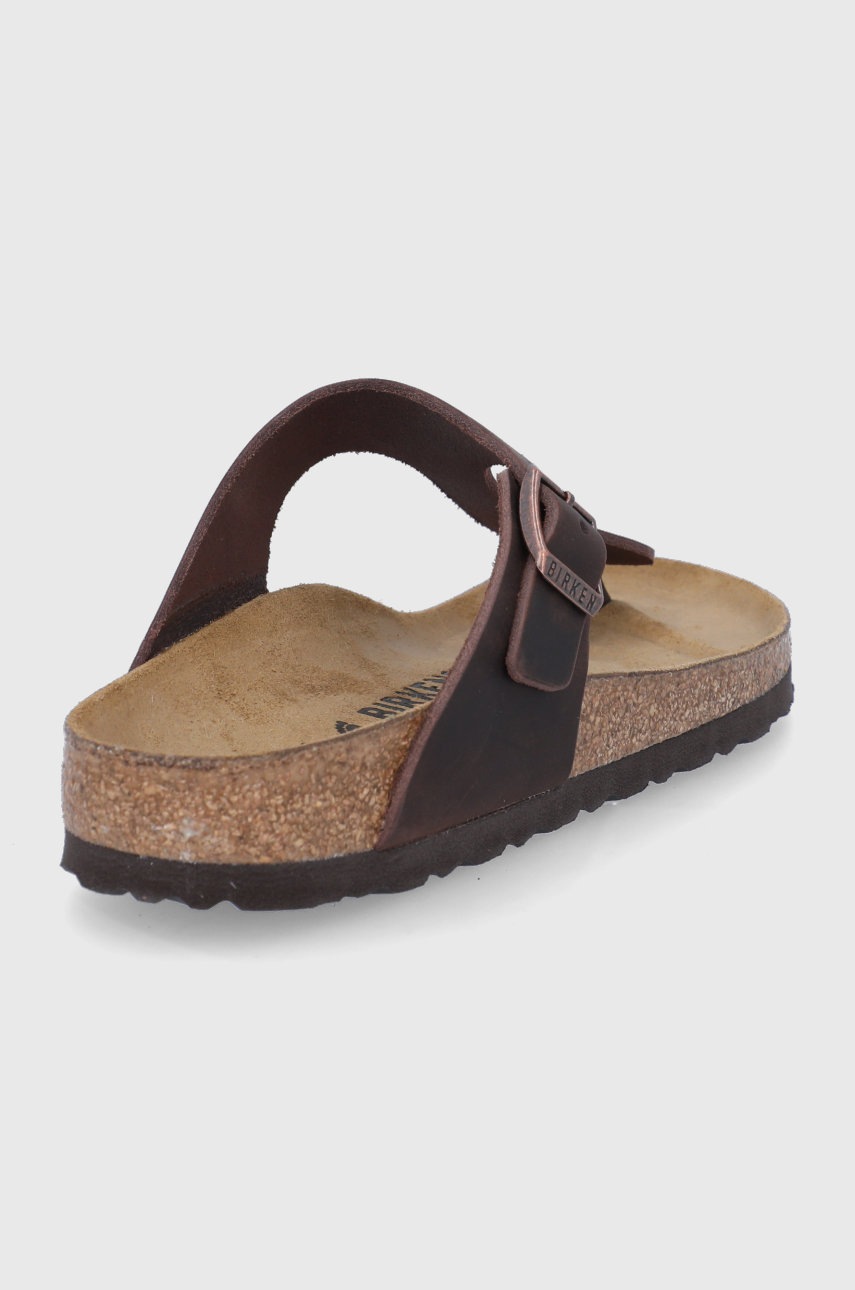 

Кожаные вьетнамки Birkenstock Gizeh женские цвет коричневый на плоском ходу Narrow Width