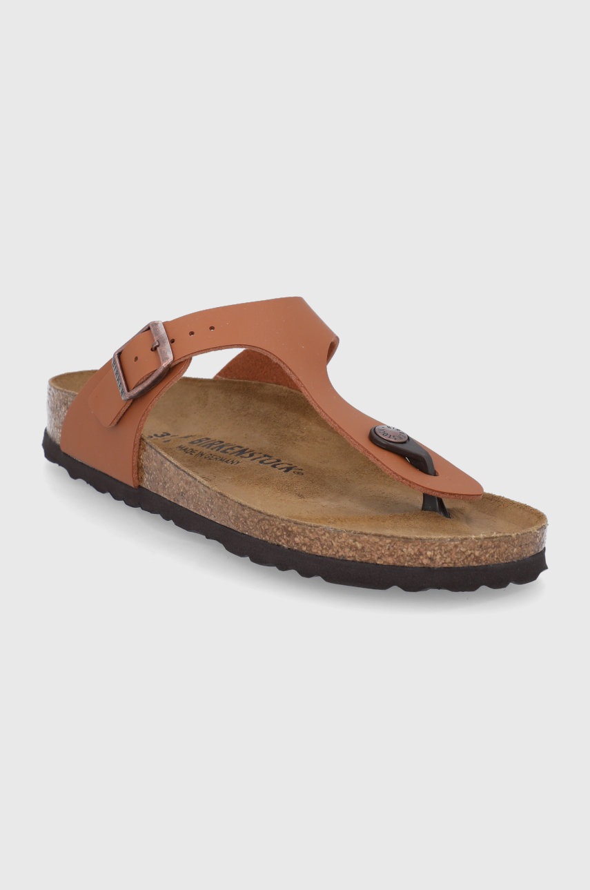 

Вьетнамки Birkenstock Gizeh женские цвет коричневый на плоском ходу