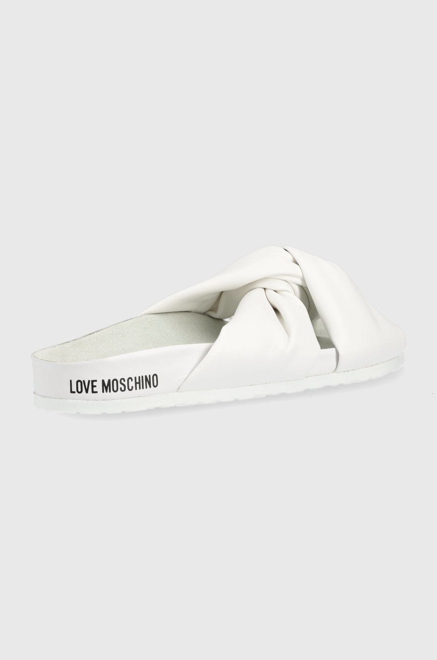

Шльопанці Love Moschino жіночі колір білий