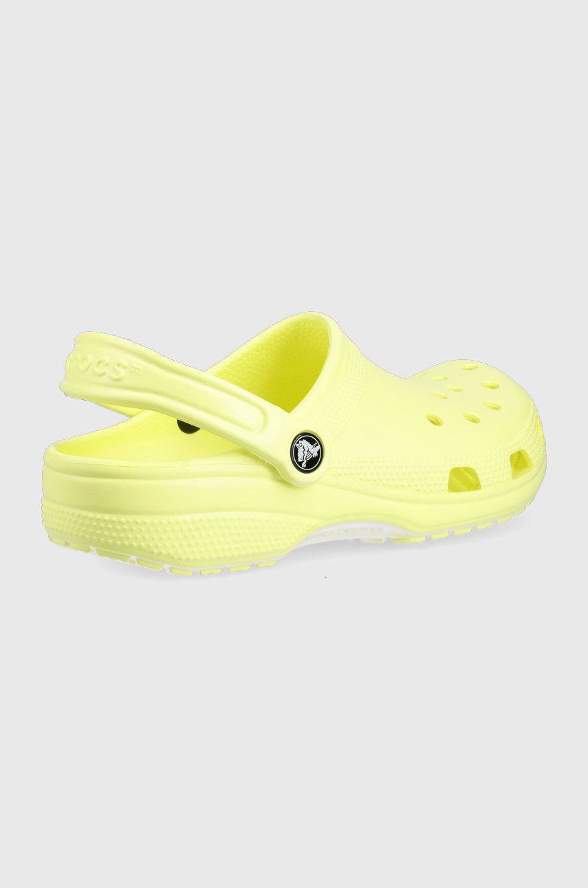 

Шлепанцы Crocs женские цвет жёлтый