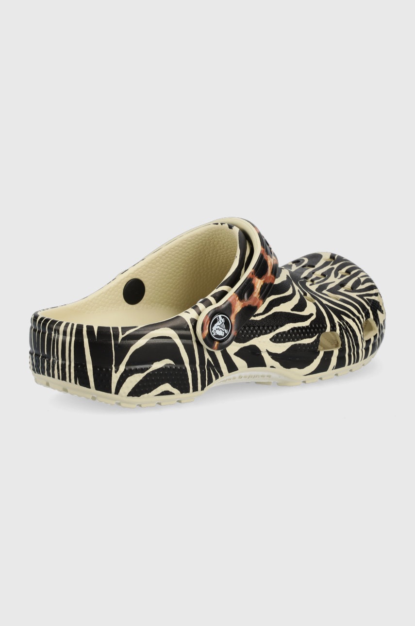 

Шлепанцы Crocs Classic Animal Remix Clog женские цвет бежевый 207840