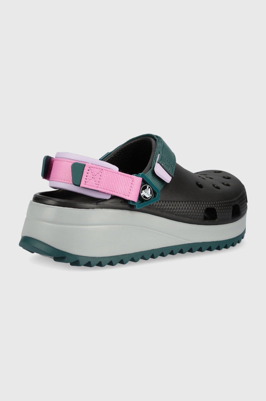 

Шлепанцы Crocs женские цвет чёрный на платформе