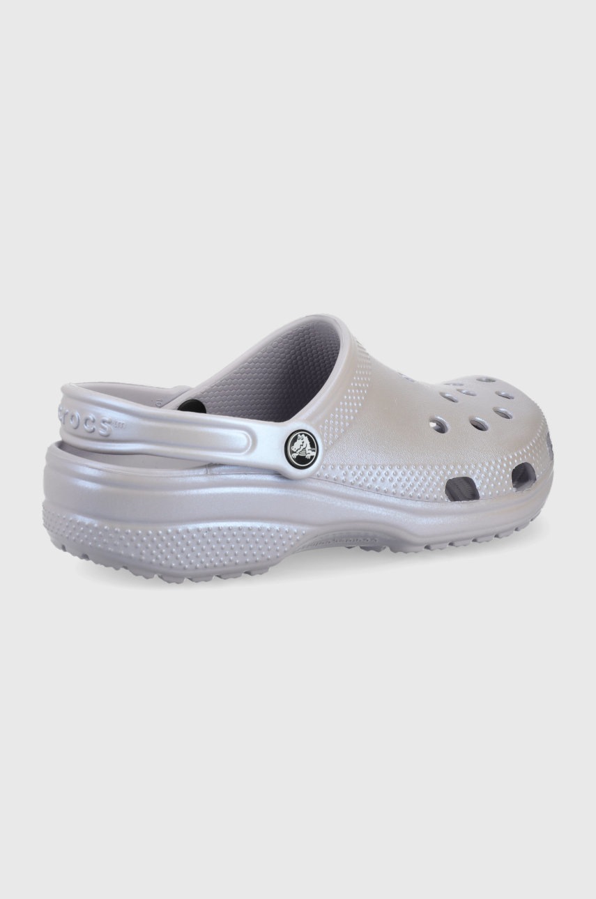 

Шльопанці Crocs жіночі колір фіолетовий
