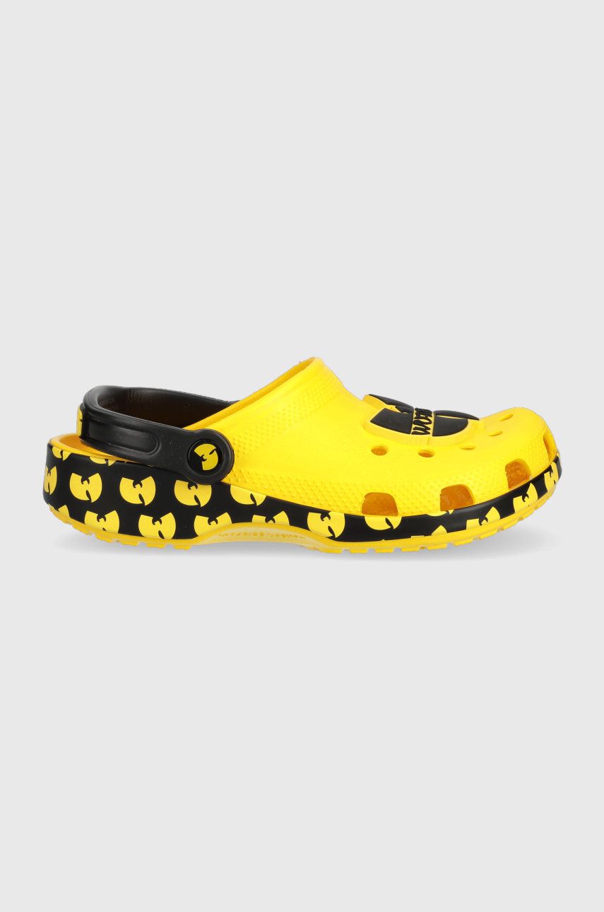 Levně Dětské pantofle Crocs žlutá barva