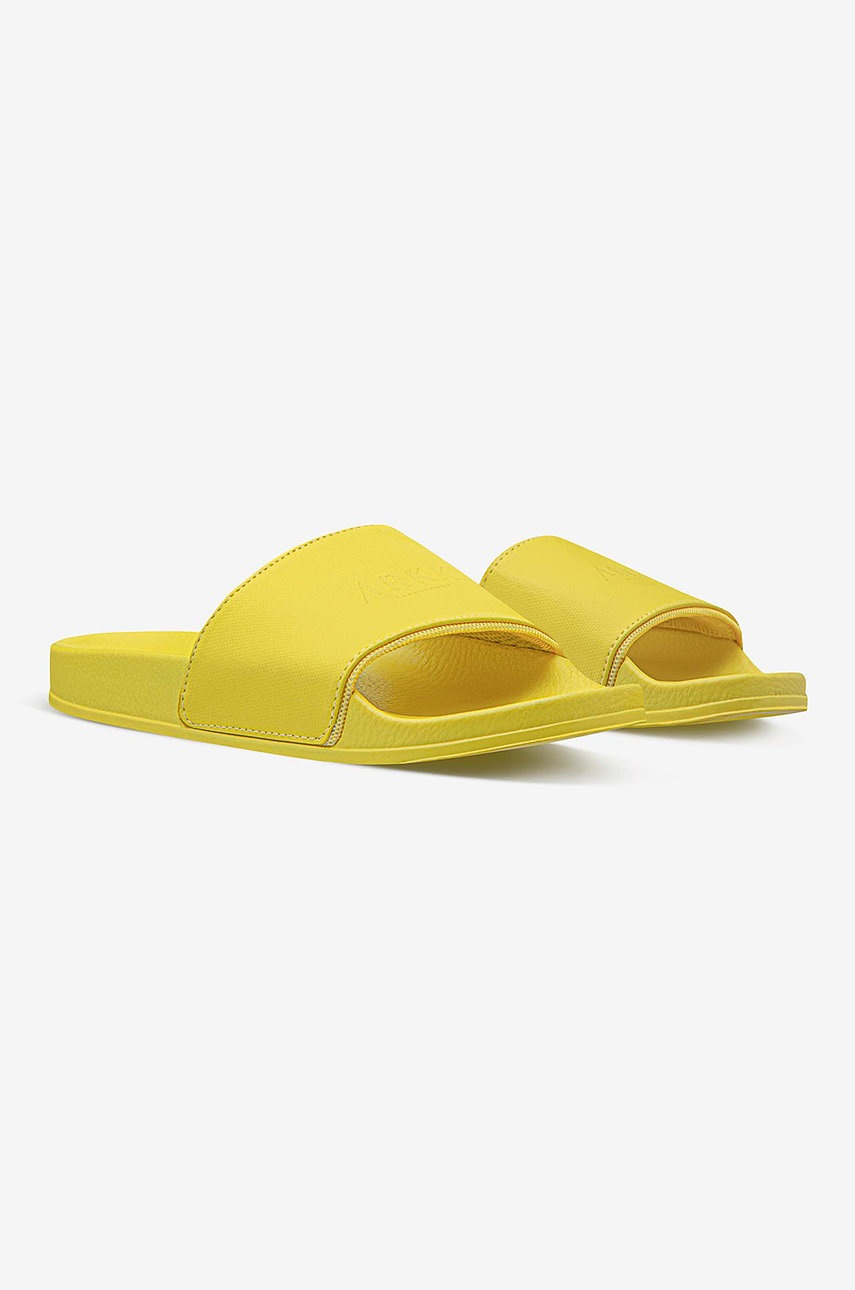 

Шлепанцы Arkk Copenhagen Classic Slides мужские цвет жёлтый