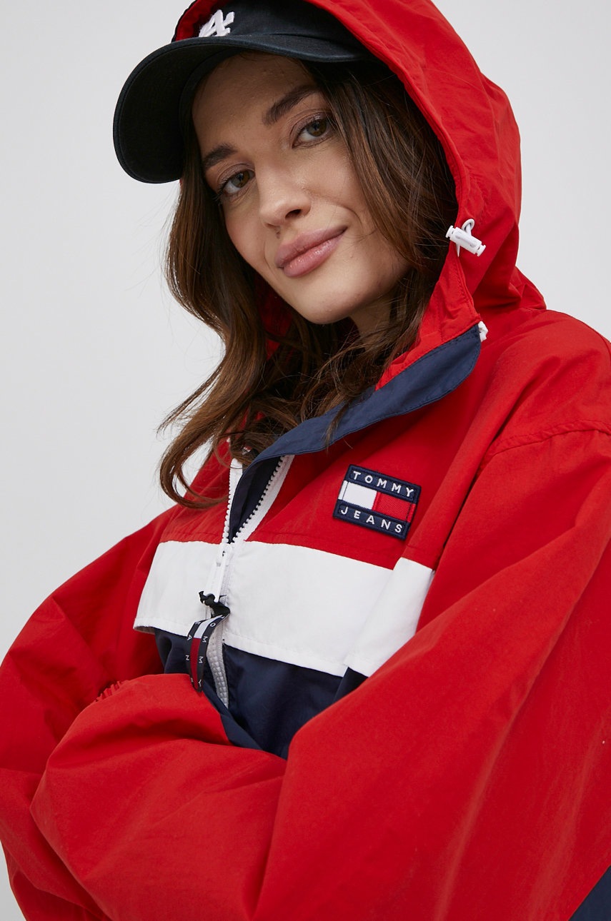 

Яке Tommy Jeans в тъмносиньо с преходна изолация, Тъмносин
