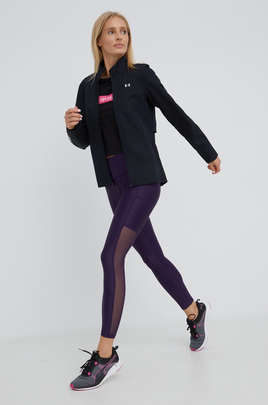 

Бігова куртка Under Armour Outrun The Rain Ii 1369344 колір чорний перехідна