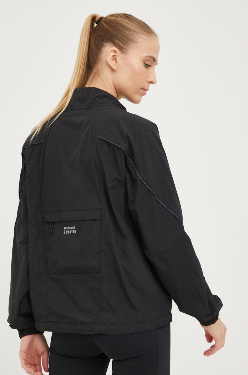 New Balance jachetă de alergare Impact Run culoarea negru, de tranzitie, oversize answear.ro