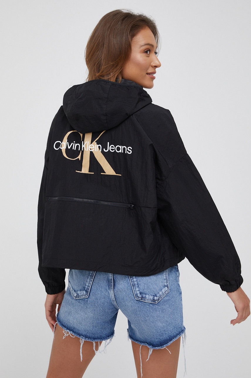 

Яке Calvin Klein Jeans дамска в черно с преходна изолация, Черен