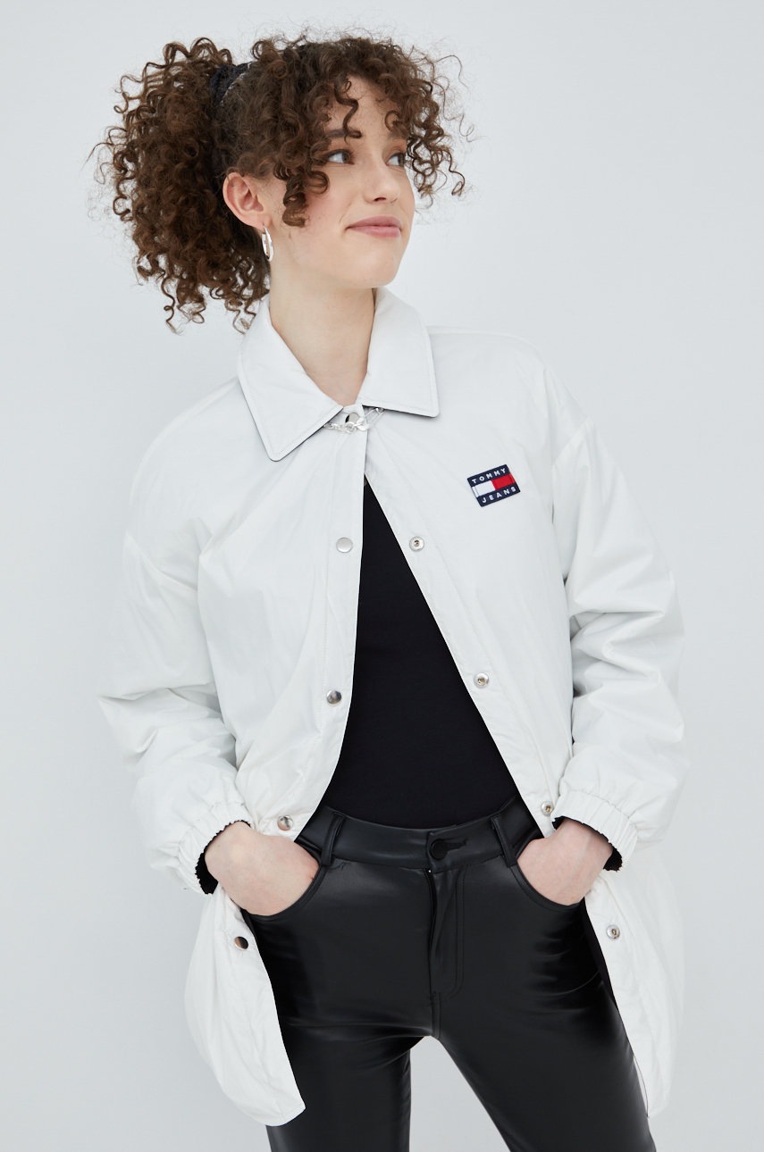 

Яке с две лица Tommy Jeans с преходна изолация с уголемена кройка, Многоцветен
