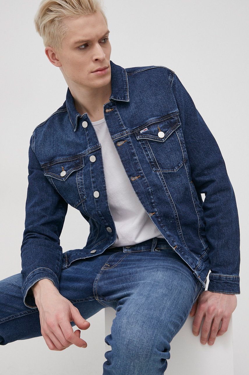 Tommy Jeans geaca jeans barbati, culoarea albastru marin, de tranzitie
