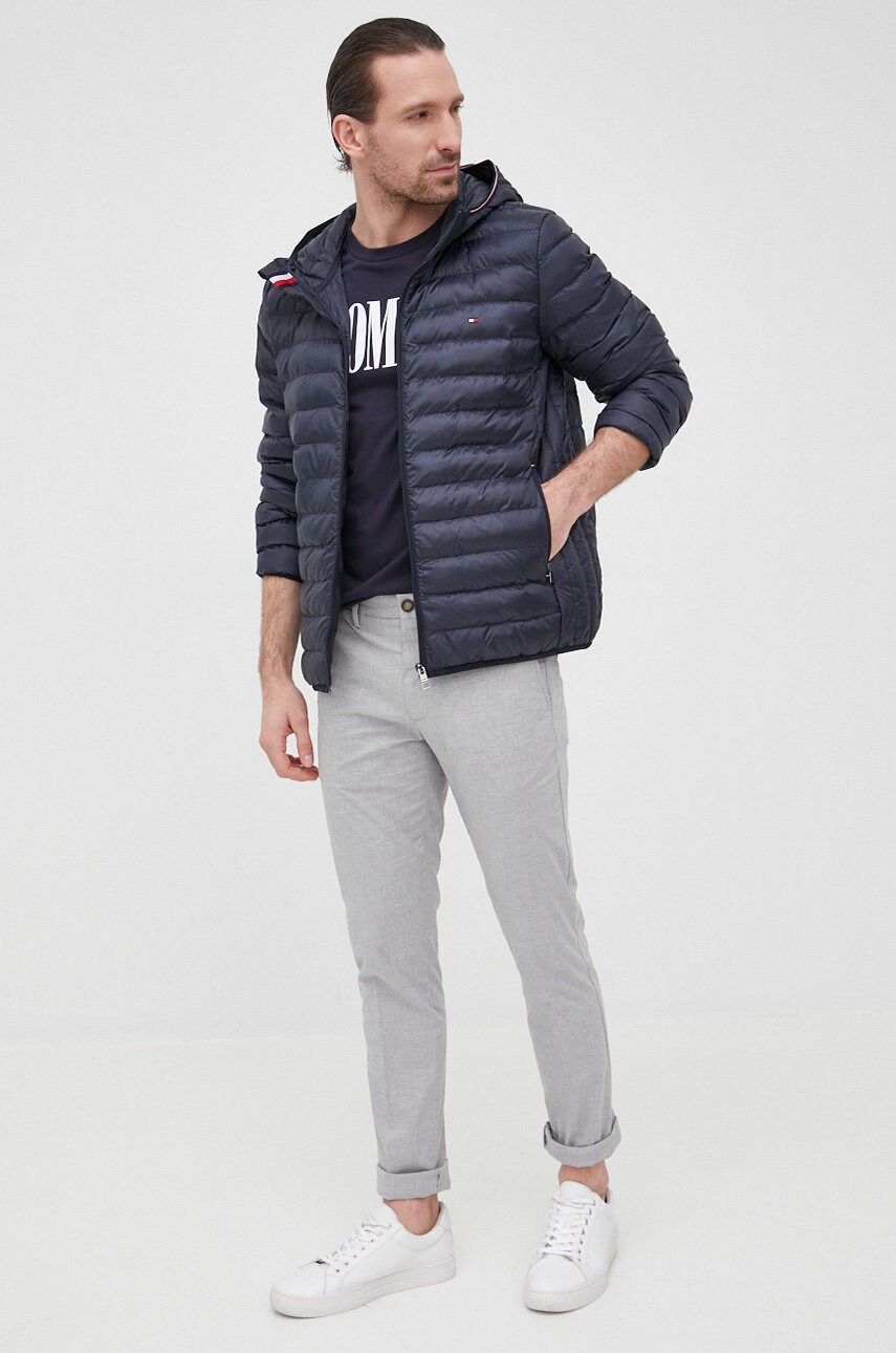 

Куртка Tommy Hilfiger мужская цвет синий переходная