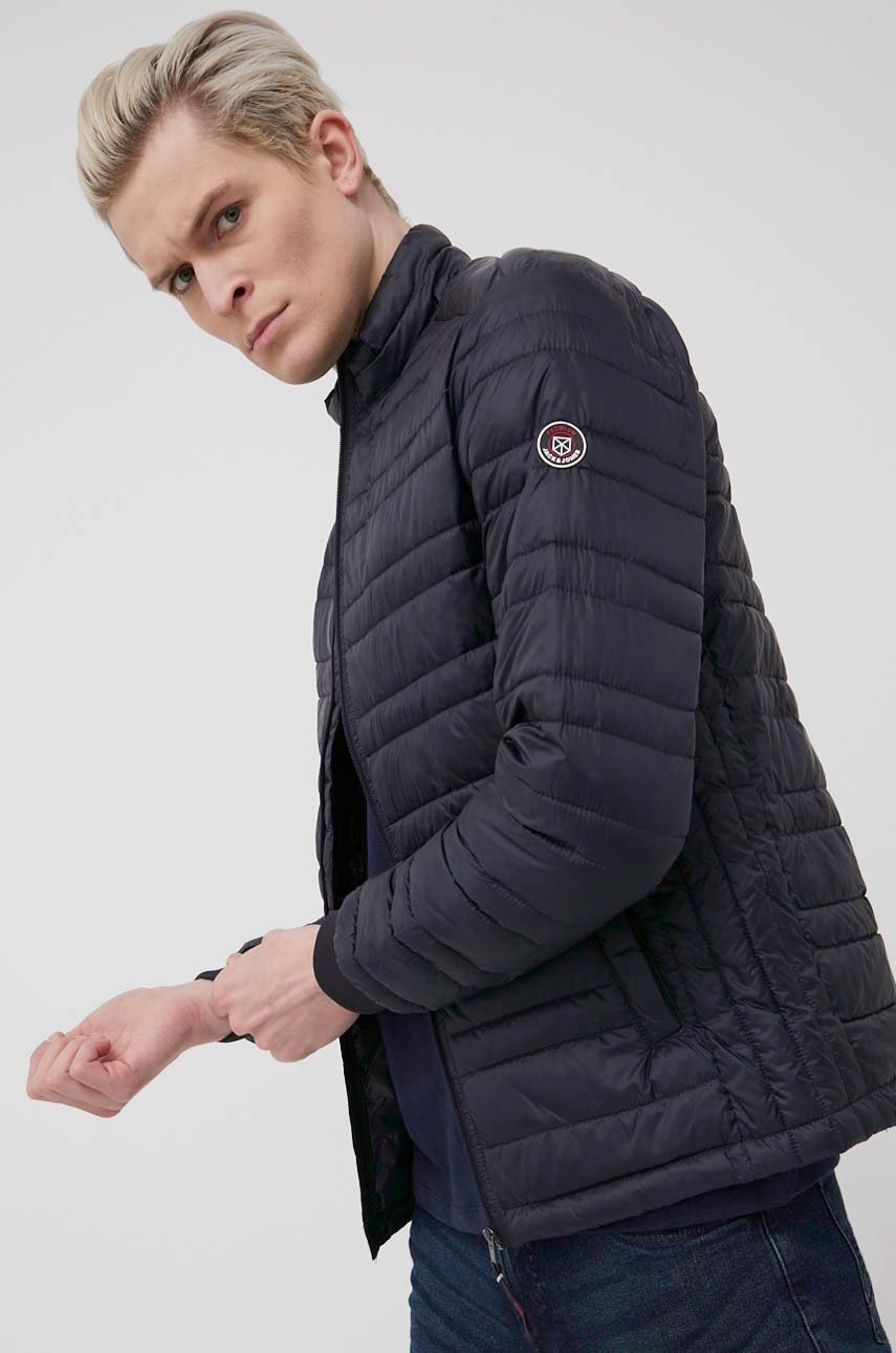 

Яке Premium by Jack&Jones мъжка в тъмносиньо с преходна изолация, Тъмносин