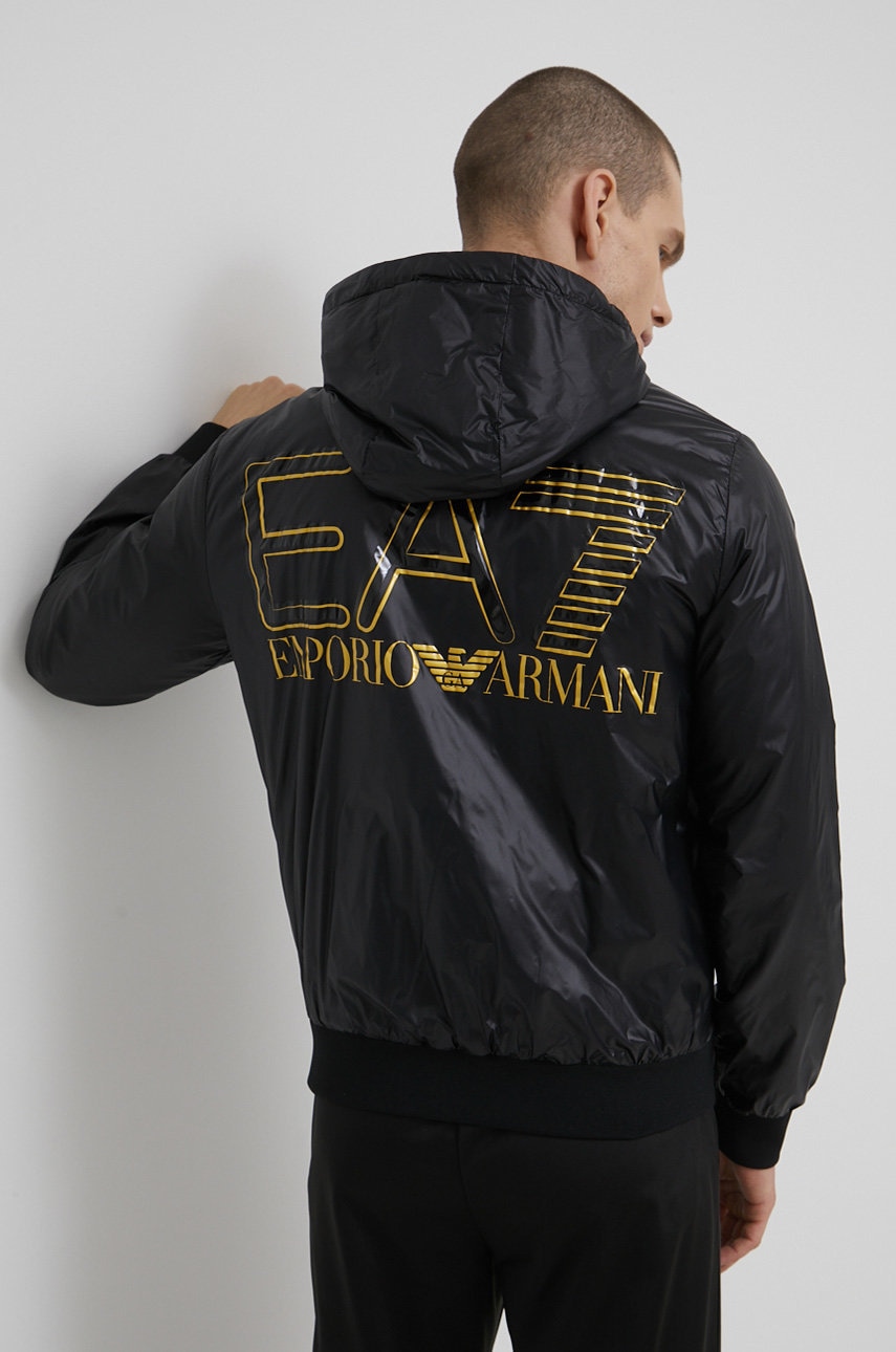 

Яке EA7 Emporio Armani мъжка в черно с преходна изолация, Черен