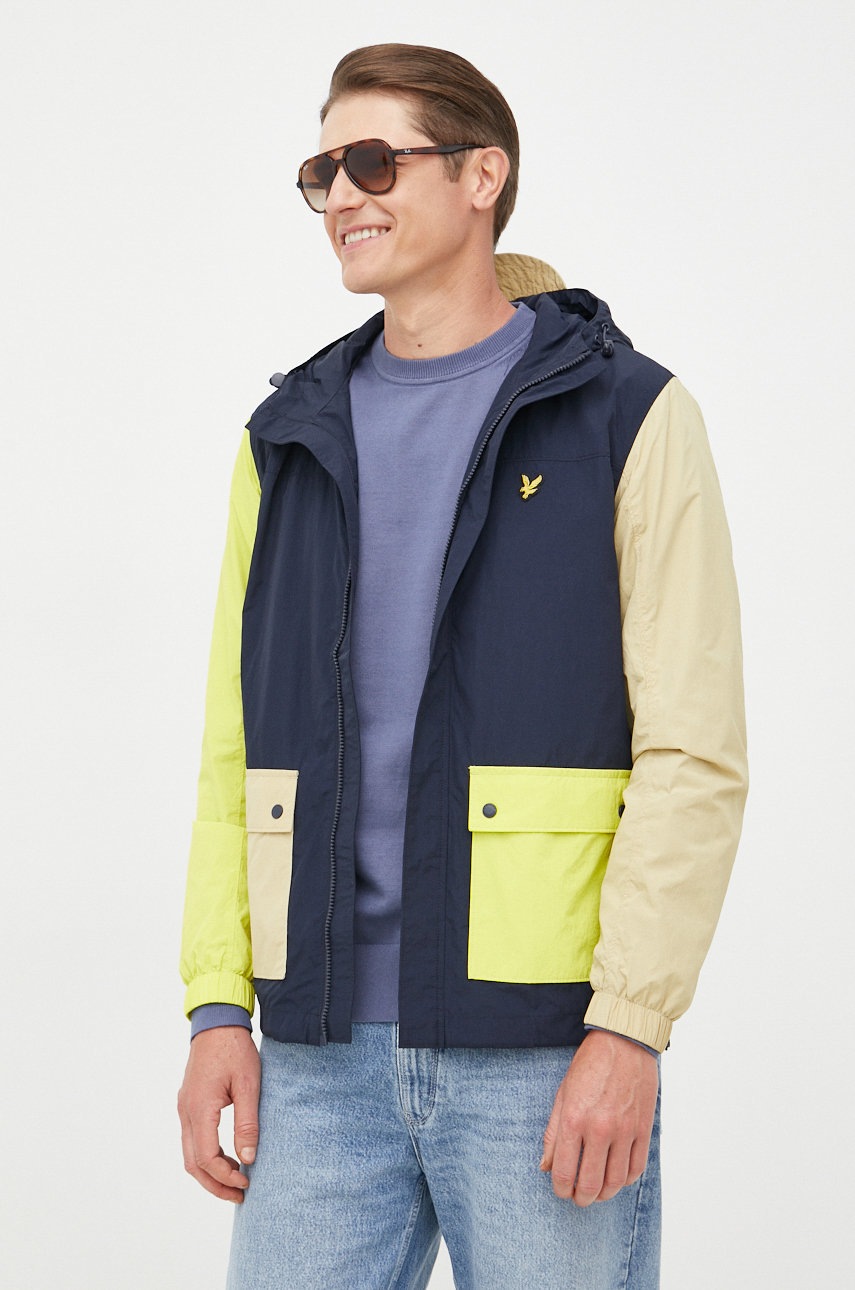 

Куртка Lyle & Scott чоловіча колір синій перехідна