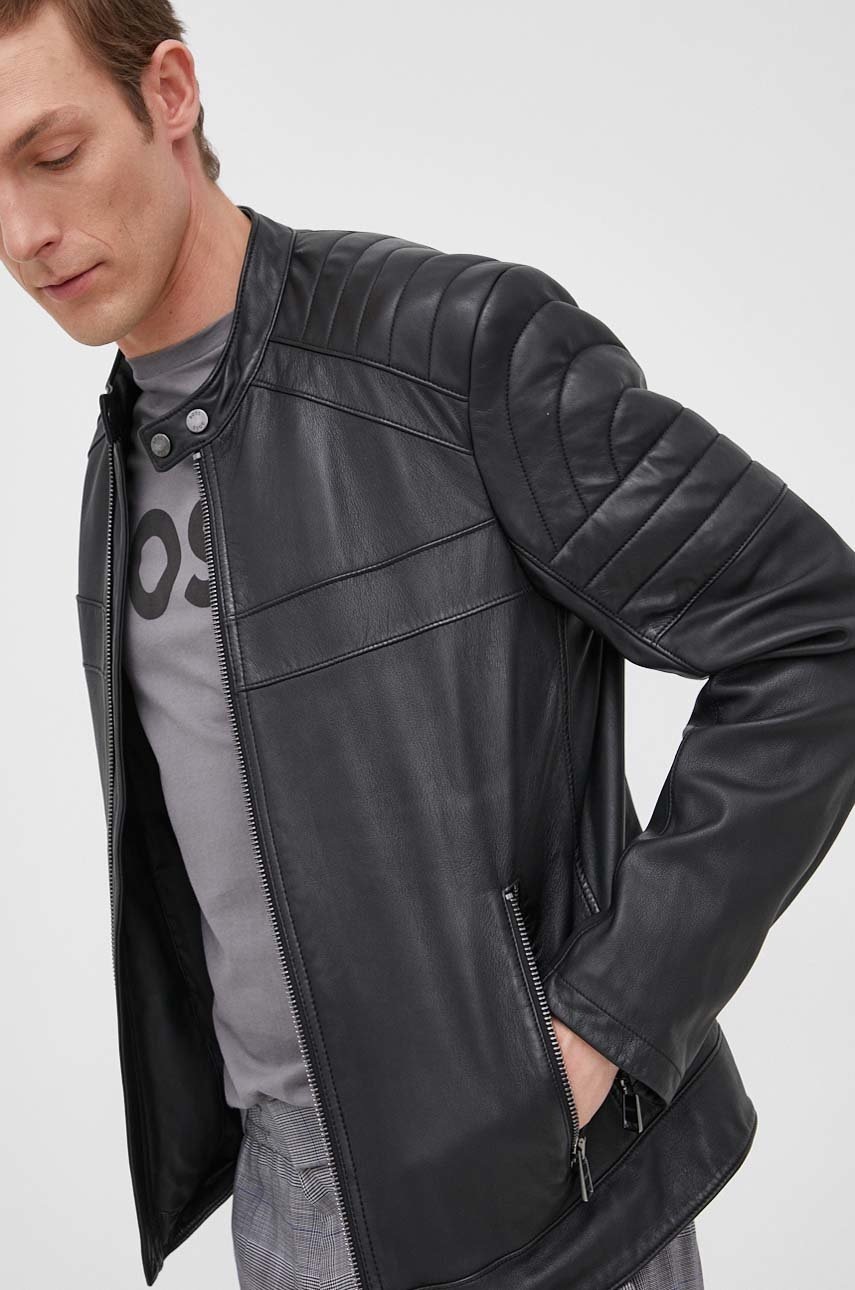 

Koжено яке BOSS Boss Casual в черно с преходна изолация, Черен