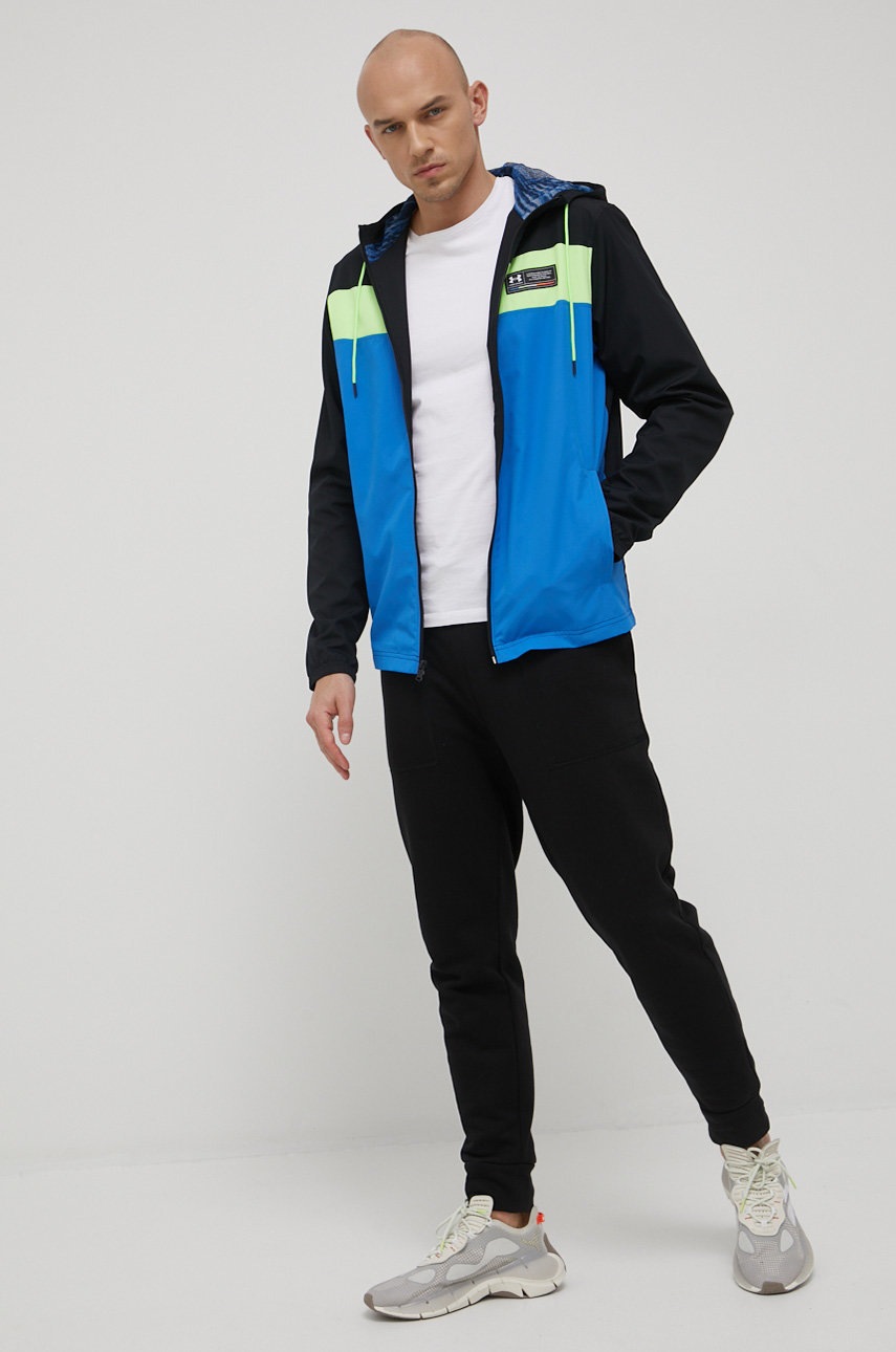 

Ветровка Under Armour Sportstyle Chroma 1370346 цвет чёрный переходная
