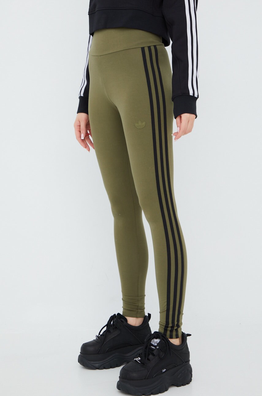 

Леггинсы adidas Originals Trefoil Moments женские цвет зелёный с аппликацией