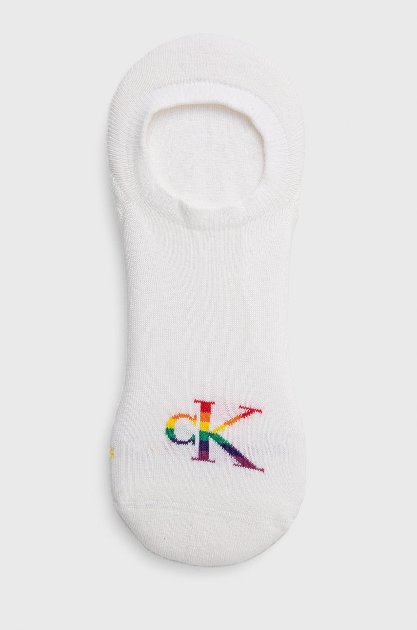 

Чорапи Calvin Klein мъжко в бяло, Бял