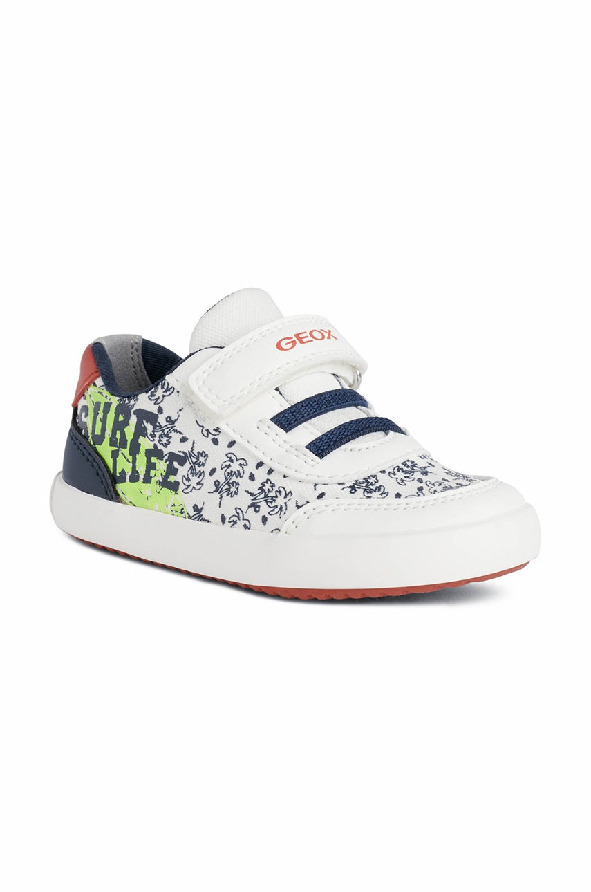 

Детские ботинки Geox