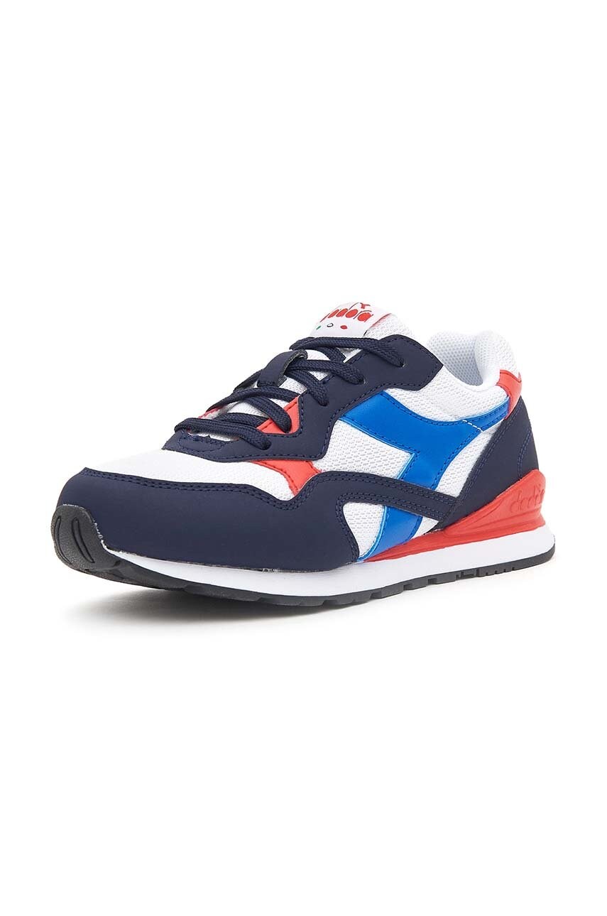 

Детские кроссовки Diadora цвет синий