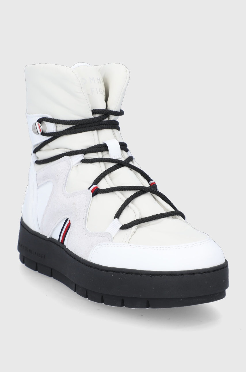 

Зимние сапоги Tommy Hilfiger цвет кремовый